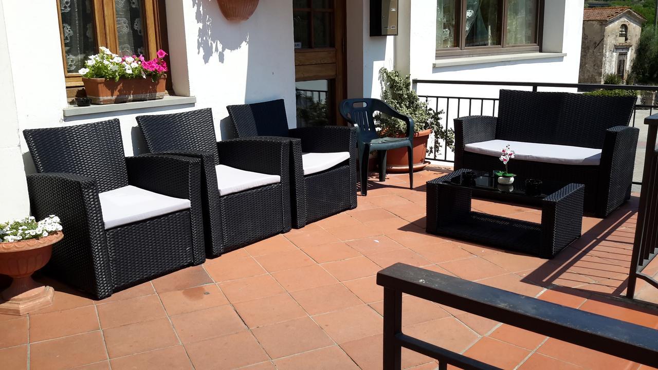 Отель La Magione Serravalle Pistoiese Экстерьер фото